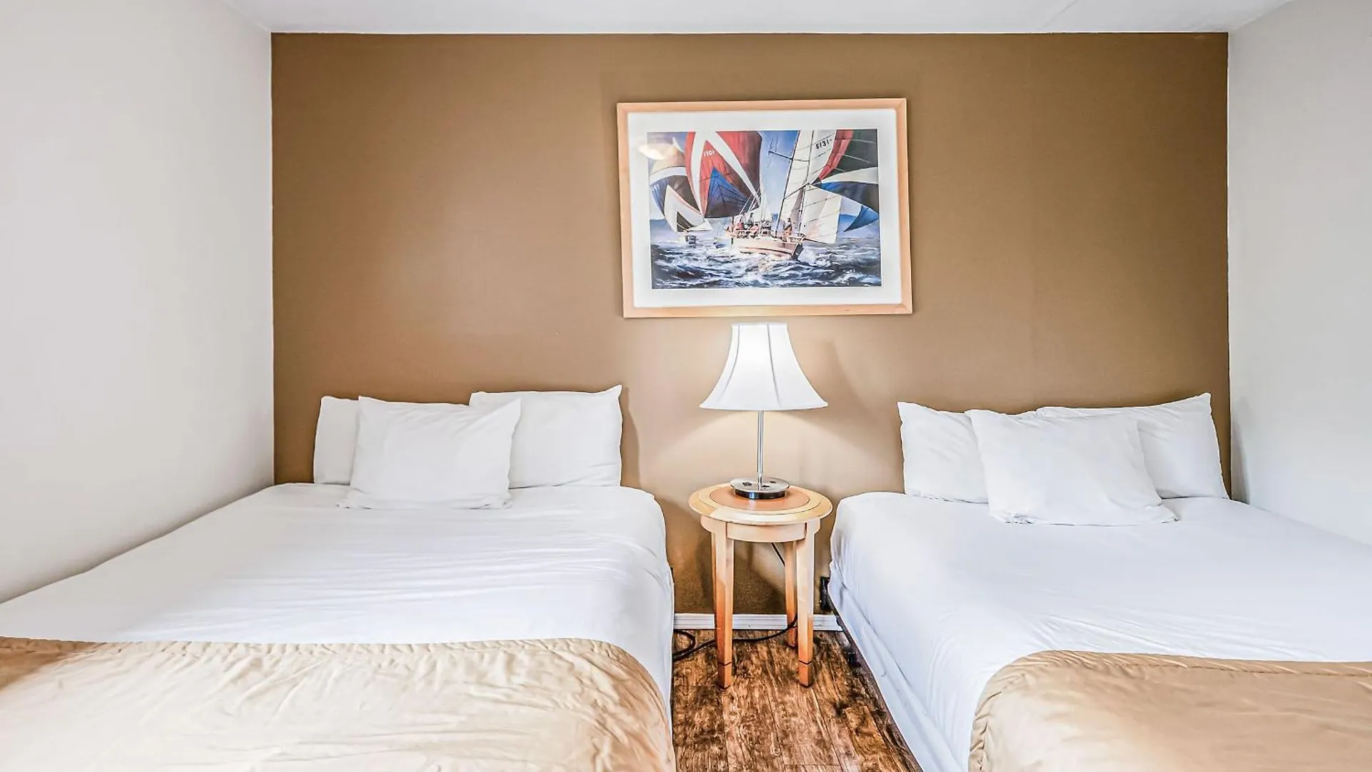 **  Bluebird Motel Nanaimo Canada