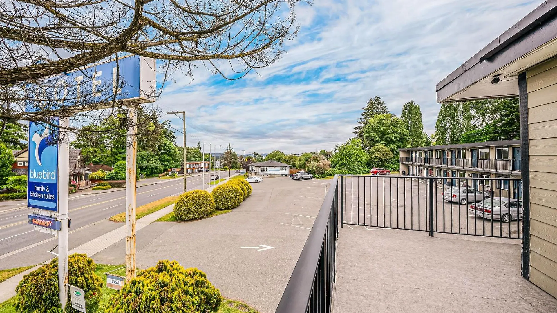 **  Bluebird Motel Nanaimo Canada